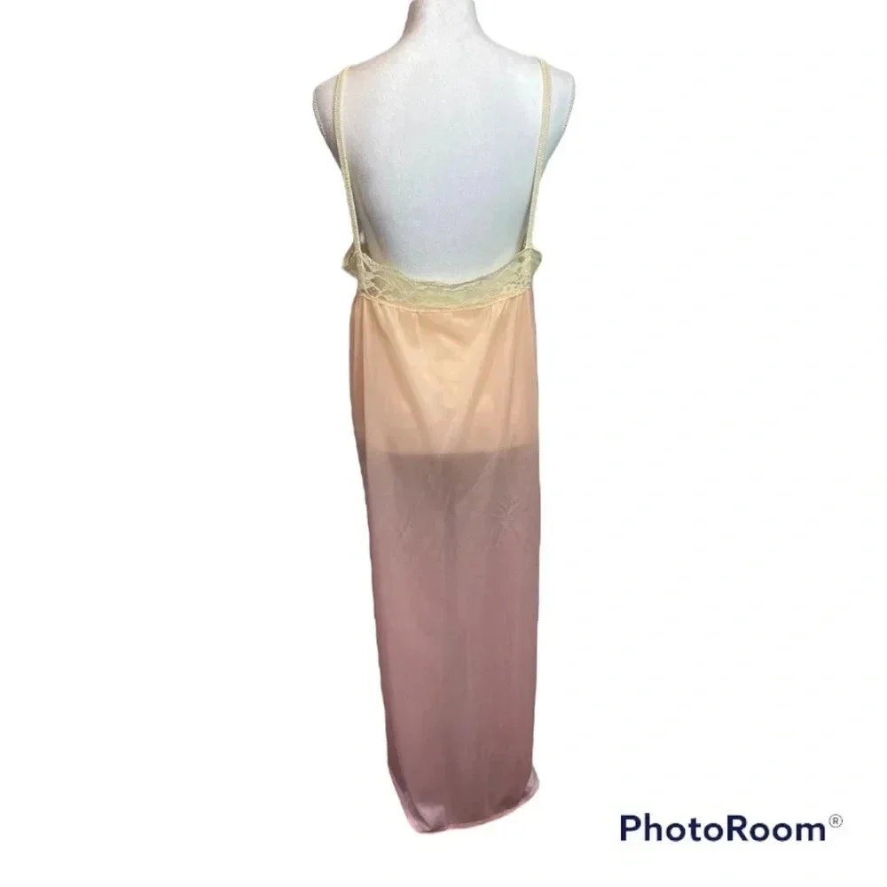 VINTAGE long nightgown with lace‎ bustier.